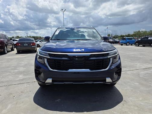 2025 Kia Seltos EX