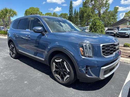 2023 Kia Telluride S