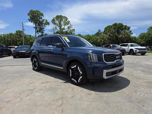 2023 Kia Telluride S