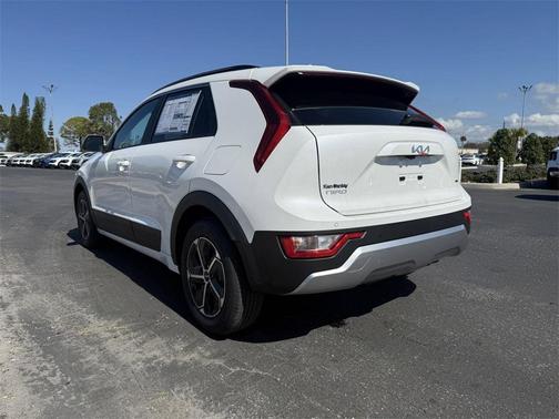 2025 Kia Niro EX