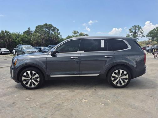 2022 Kia Telluride S