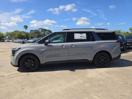 Ceramic Silver 2026 Kia Carnival SX Prestige