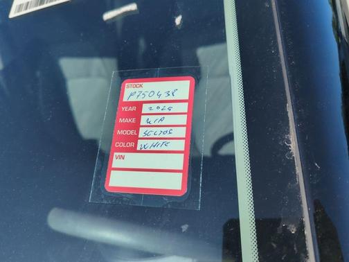 Snow White Pearl 2025 Kia Seltos LX