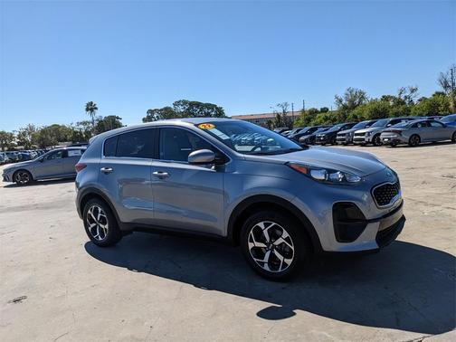 2022 Kia Sportage LX
