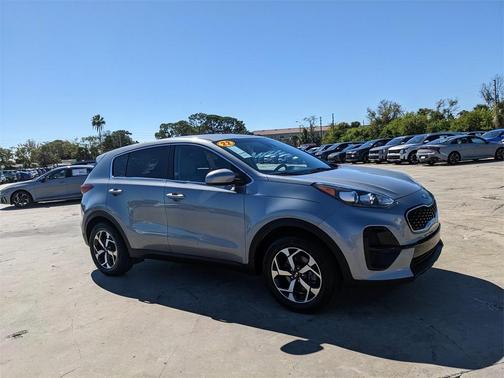 2022 Kia Sportage LX