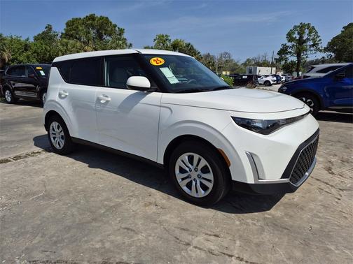 2025 Kia Soul LX