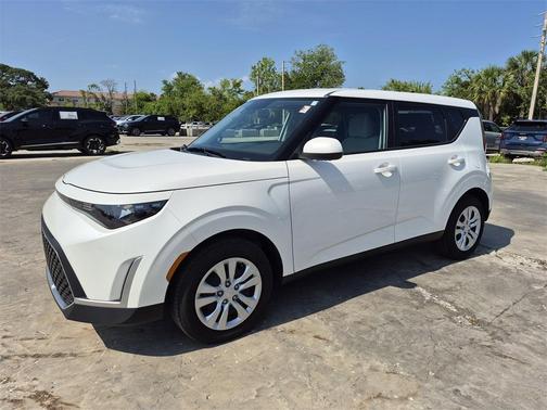2025 Kia Soul LX