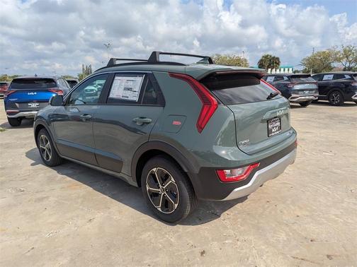2025 Kia Niro EX