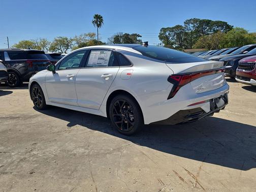 2026 Kia K5 GT-Line