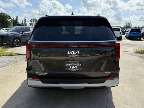 2026 Kia Carnival Hybrid EX