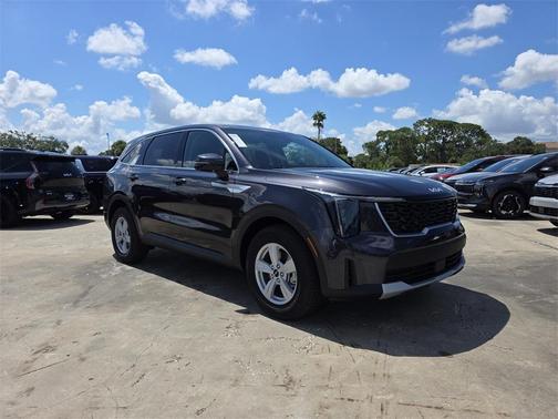 2025 Kia Sorento LX