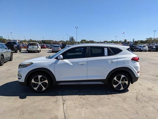 2017 Hyundai TUCSON Sport