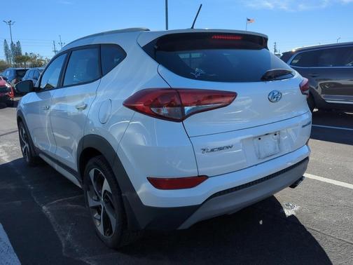 2017 Hyundai TUCSON Sport