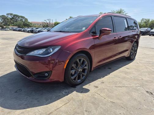 2019 Chrysler Pacifica Limited