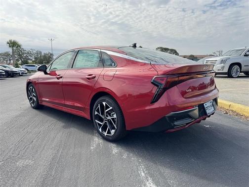 2025 Kia K5 EX