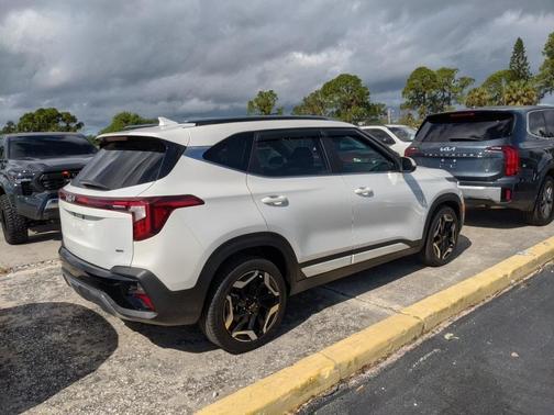 2024 Kia Seltos SX