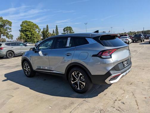 2025 Kia Sportage EX