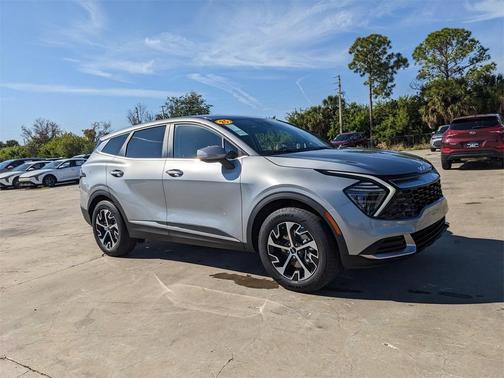 2025 Kia Sportage EX