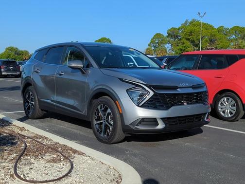 2025 Kia Sportage EX