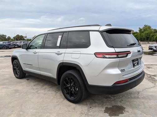 2024 Jeep Grand Cherokee L Laredo