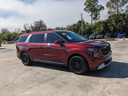 2025 Kia Carnival LXS