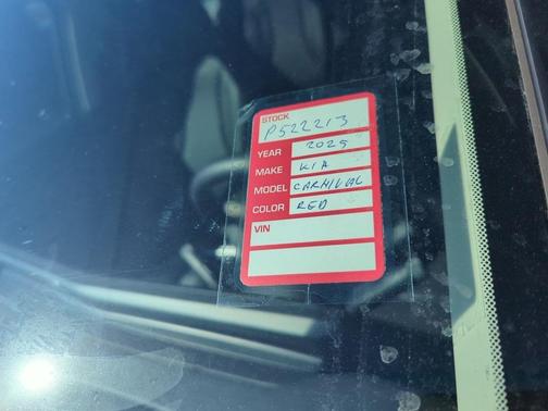 2025 Kia Carnival LXS