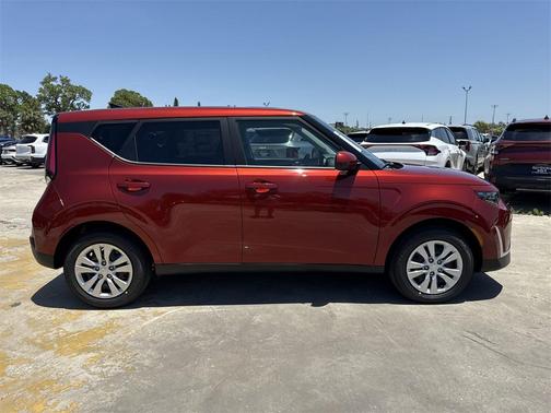 2025 Kia Soul LX