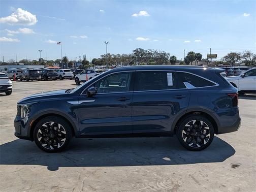 2024 Kia Sorento EX