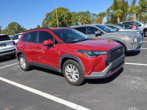 2022 Toyota Corolla Cross LE