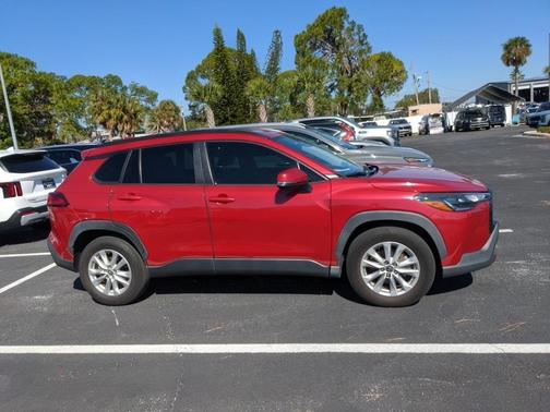 2022 Toyota Corolla Cross LE