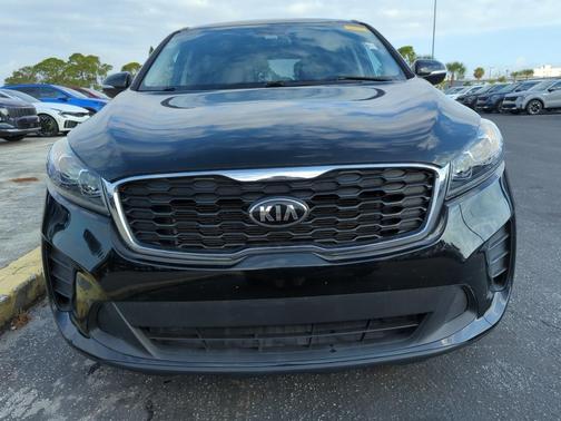 2020 Kia Sorento LX