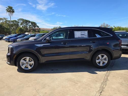 2026 Kia Sorento LX