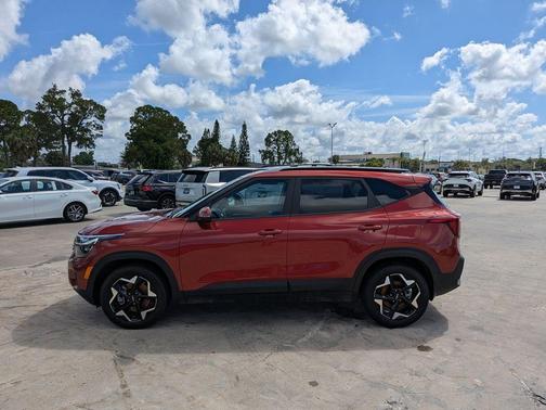Mars Orange 2025 Kia Seltos S