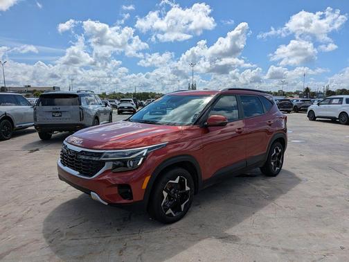 Mars Orange 2025 Kia Seltos S