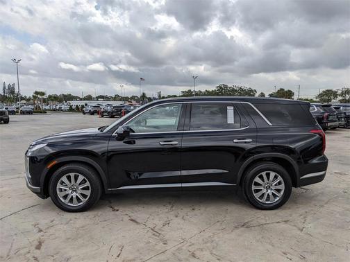 2023 Hyundai PALISADE SE