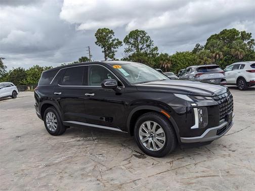 2023 Hyundai PALISADE SE