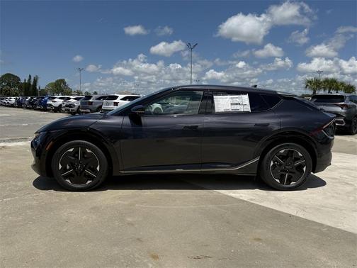 2025 Kia EV6 Wind