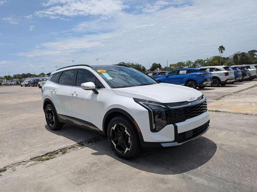 Snow White Pearl 2026 Kia Sportage Hybrid EX