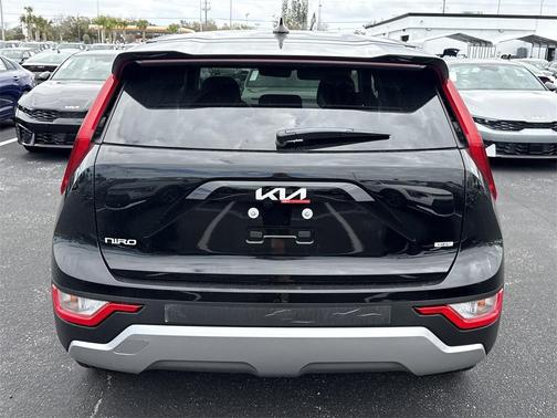 2026 Kia Niro LX