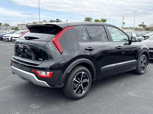 2026 Kia Niro LX