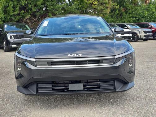 2026 Kia K4 