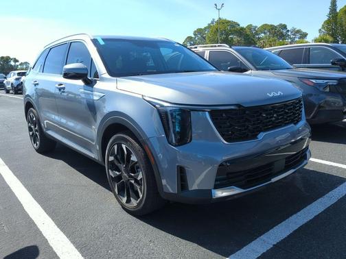 Everlasting Silver 2025 Kia Sorento EX