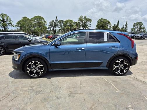 2024 Kia Niro SX Touring
