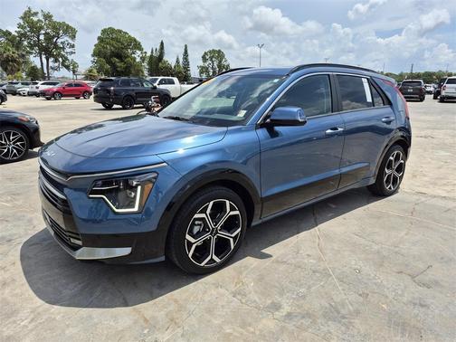 2024 Kia Niro SX Touring