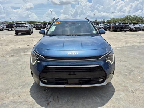 2024 Kia Niro SX Touring