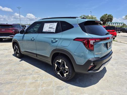 2025 Kia Seltos EX