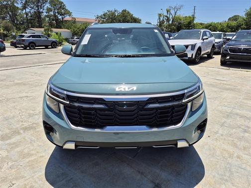 2025 Kia Seltos EX