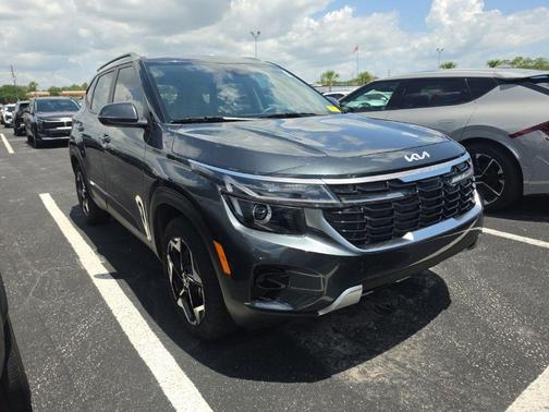 Gravity Gray 2025 Kia Seltos S