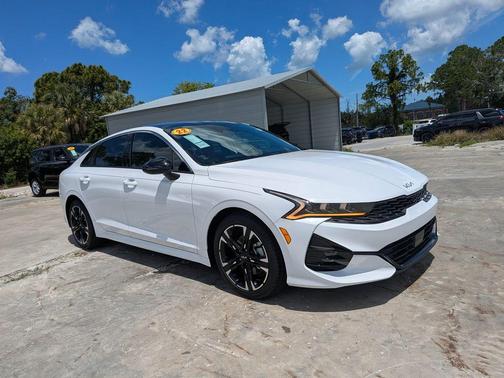 Glacial White Pearl 2022 Kia K5 GT-Line