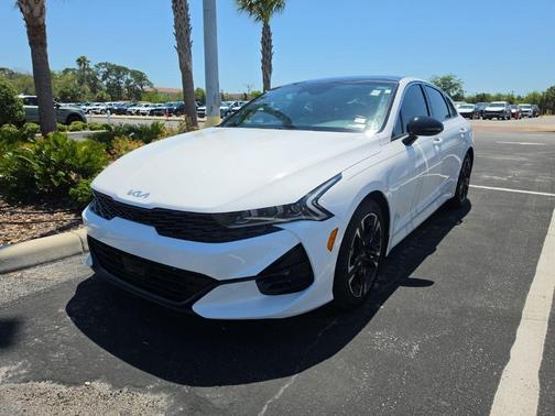 Glacial White Pearl 2022 Kia K5 GT-Line